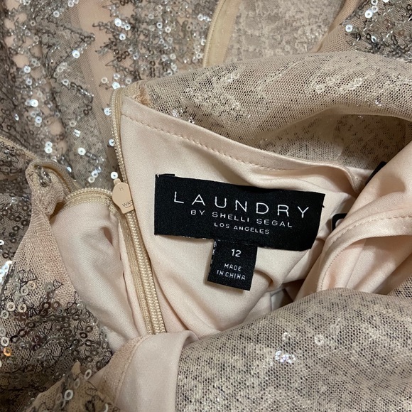 Laundry by Shelli Segal size 12 nude silver NWT - Picture 5 of 6